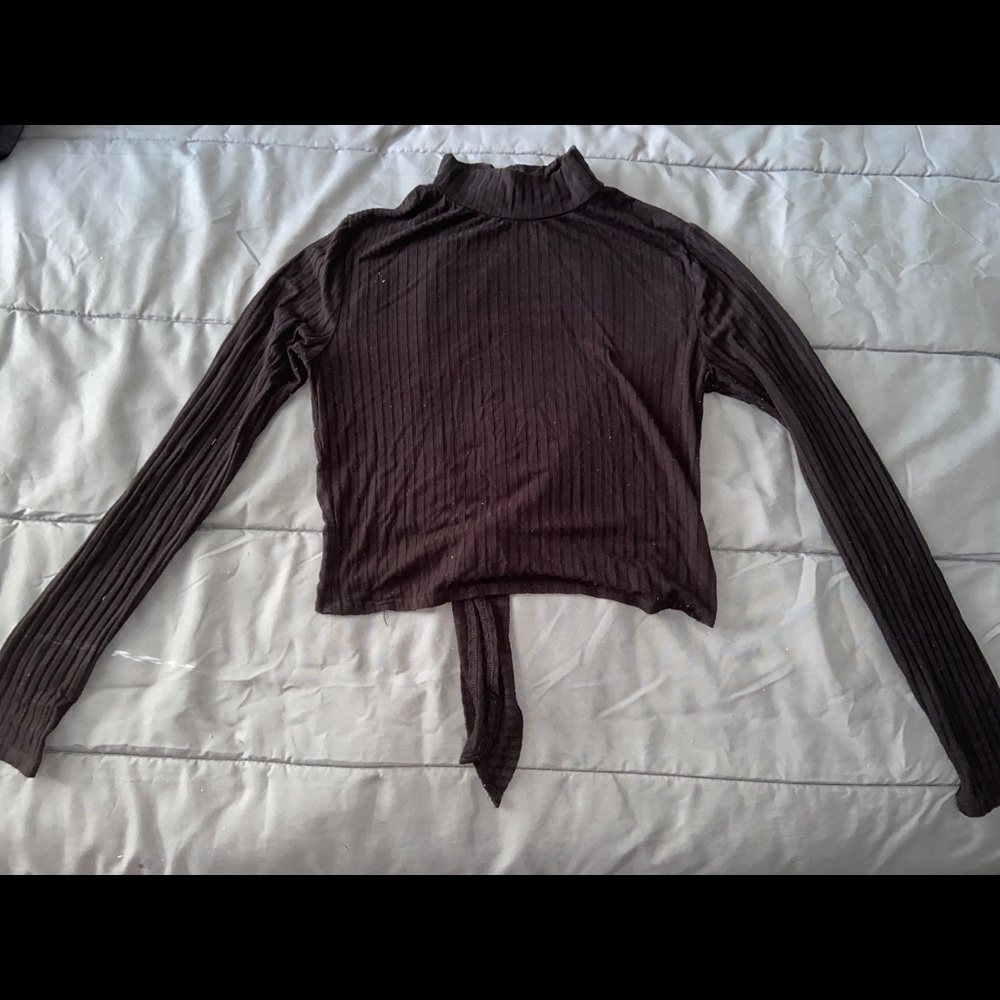 Crop top w back open